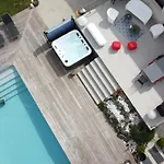 Whaou 5*, Piscine Chauffée, Jacuzzi Villa Sémussac