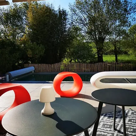 Whaou 5*, Piscine Chauffee, Jacuzzi * Semussac