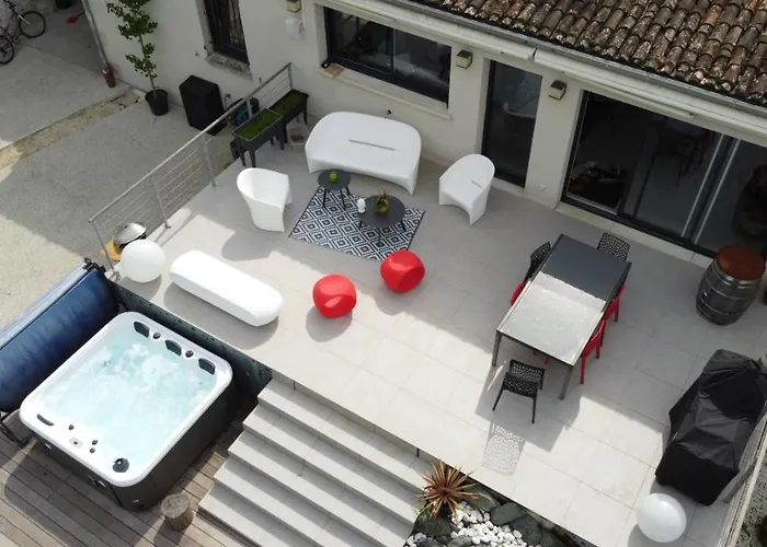 Whaou 5*, Piscine Chauffée, Jacuzzi Villa Sémussac