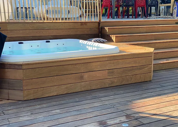 Whaou 5*, Piscine Chauffée, Jacuzzi * Sémussac